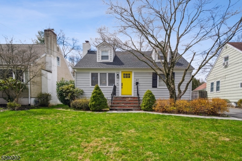 37 Greenfield Ave