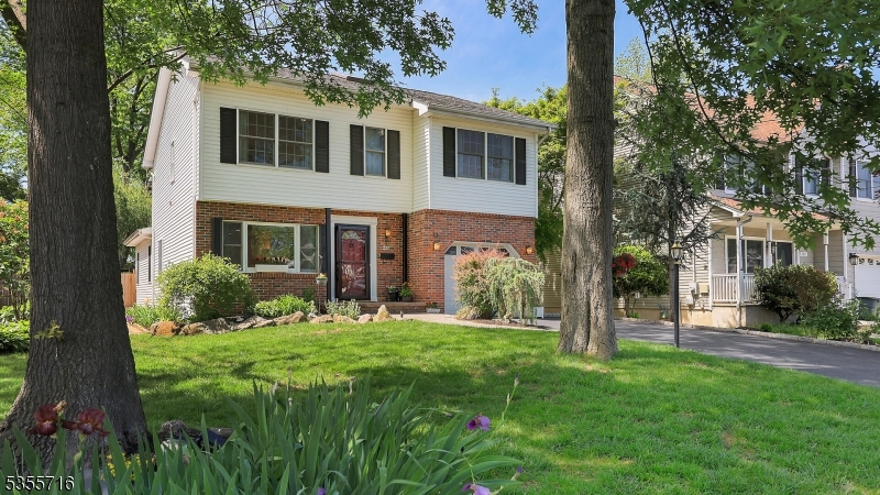 227 Myrtle Ave