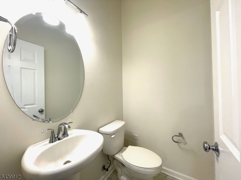 2 Gala Ct