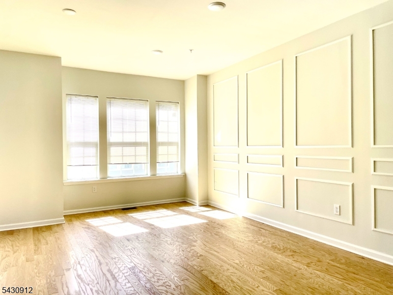 2 Gala Ct