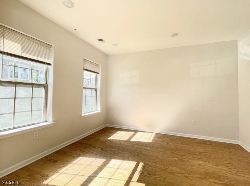 2 Gala Ct