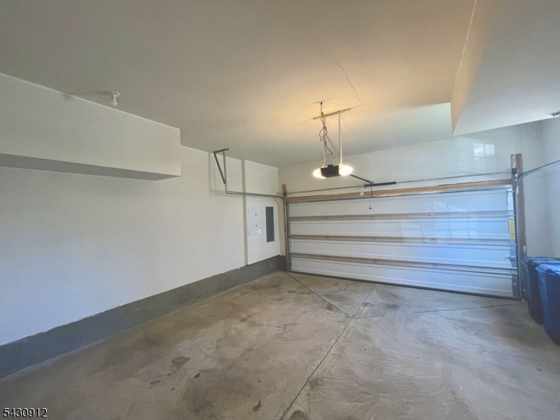 2 Gala Ct