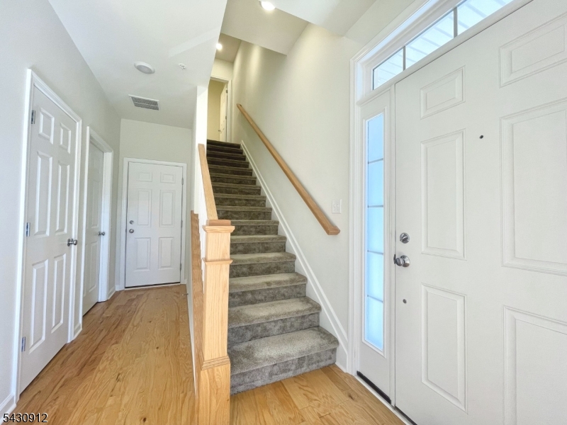 2 Gala Ct