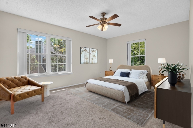 2212 Doolittle Dr