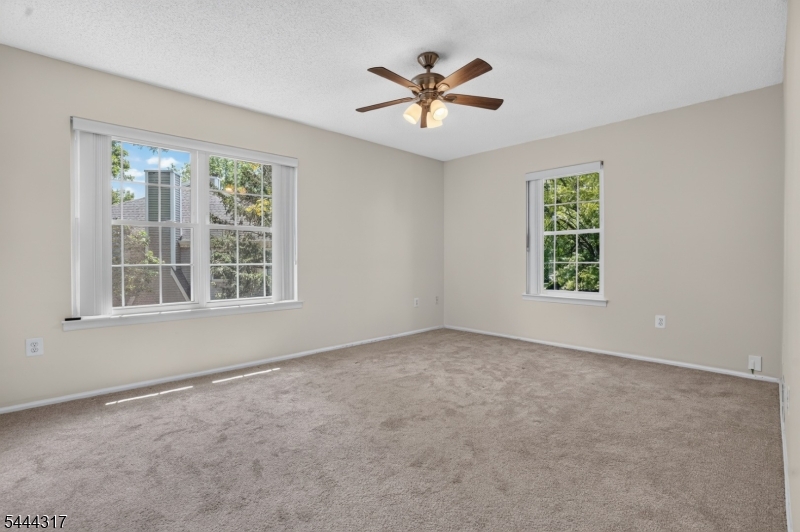 2212 Doolittle Dr