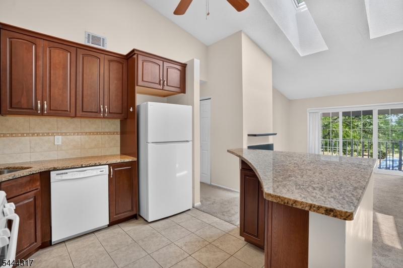 2212 Doolittle Dr