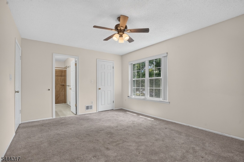2212 Doolittle Dr