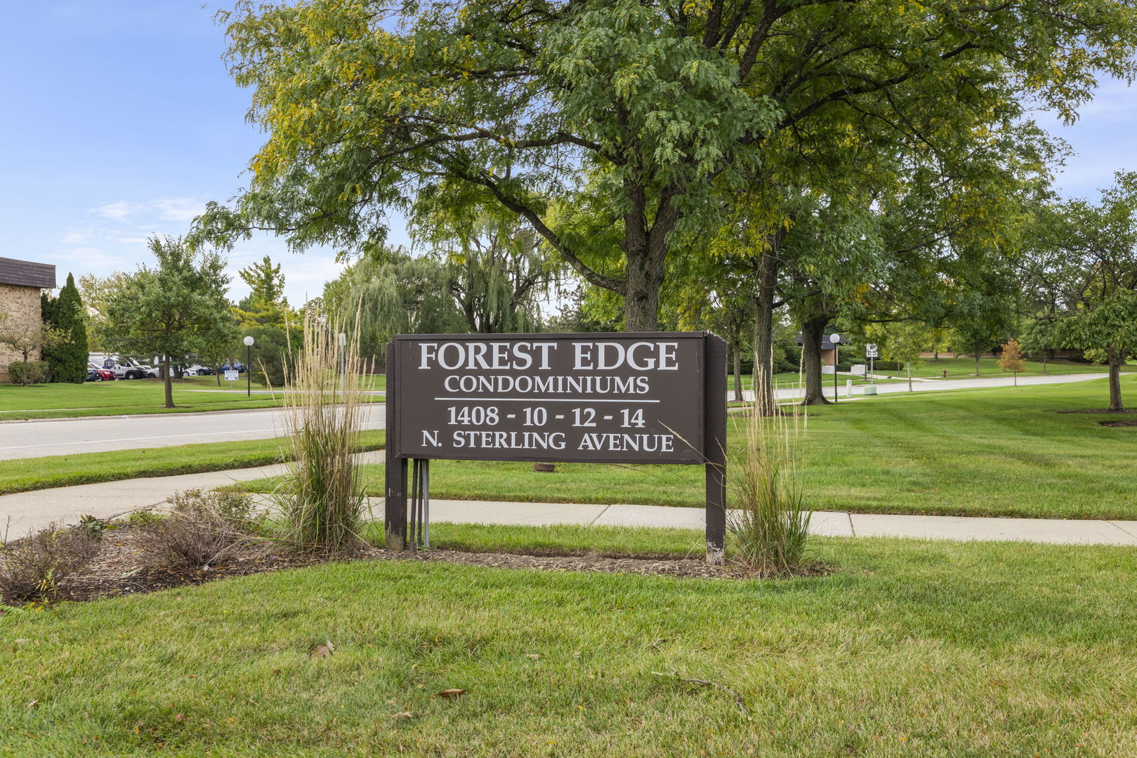 1412 N Sterling Avenue Unit: 203