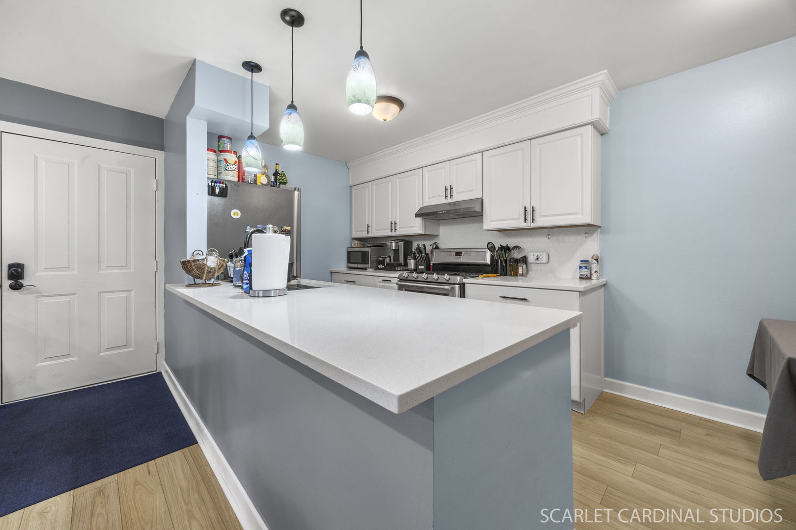 1412 N Sterling Avenue Unit: 203