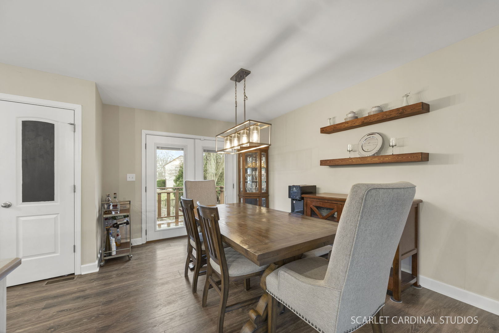 2221 Woodland Circle