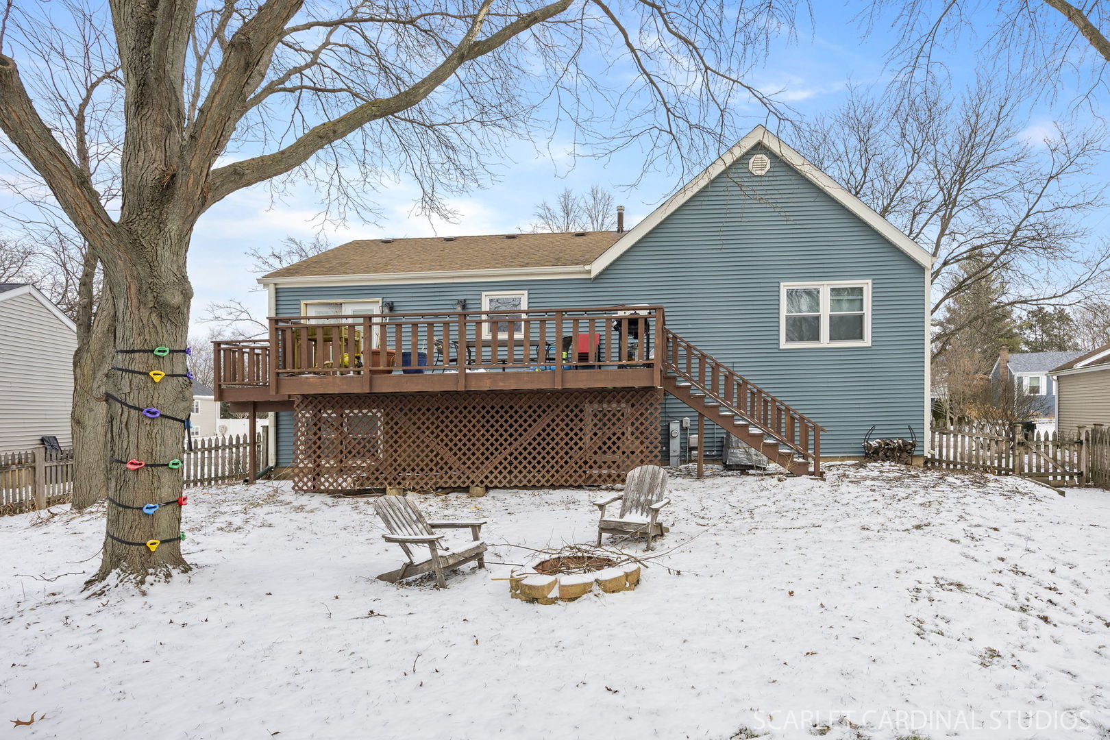 2221 Woodland Circle