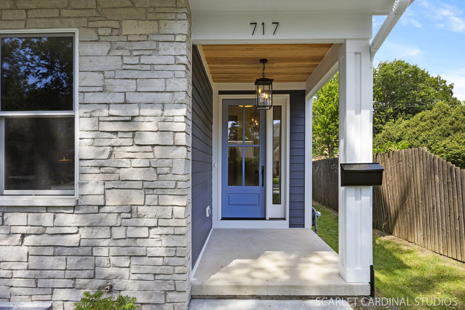 715-717 N Brainard Street