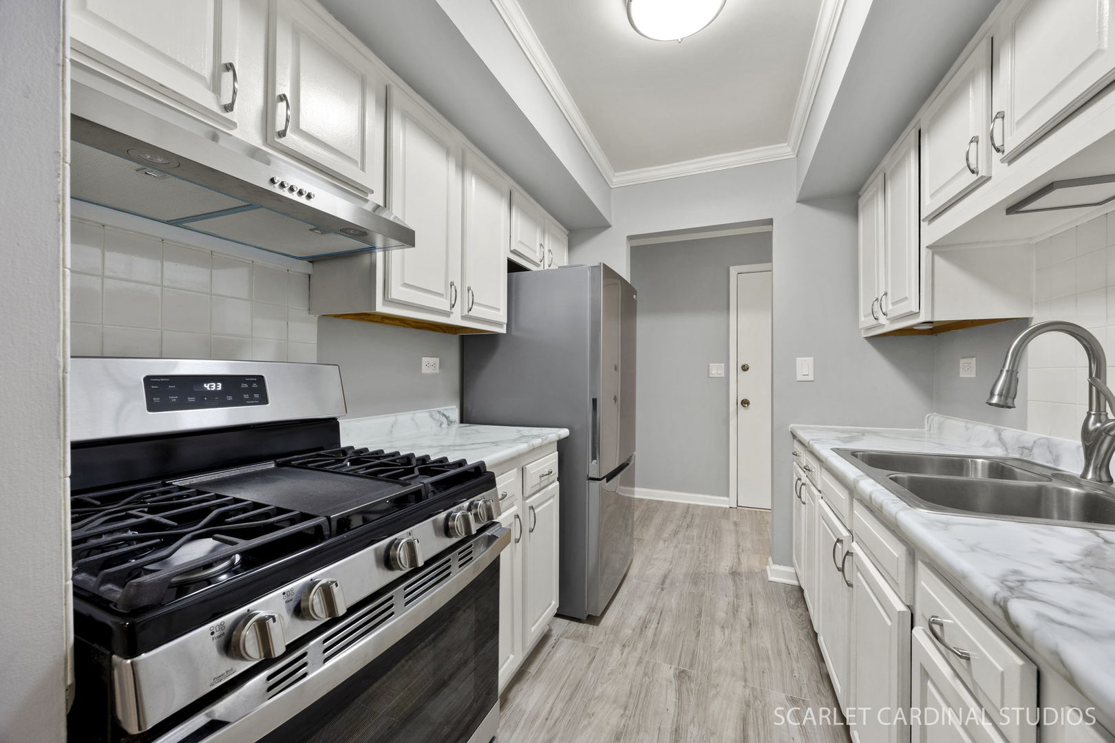 2208 Country Club Drive Unit: 6