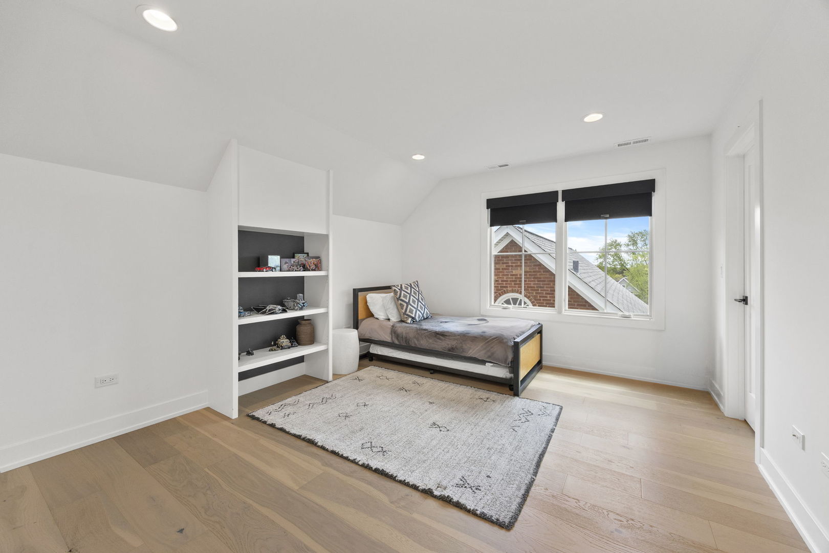 121 N Julian Street