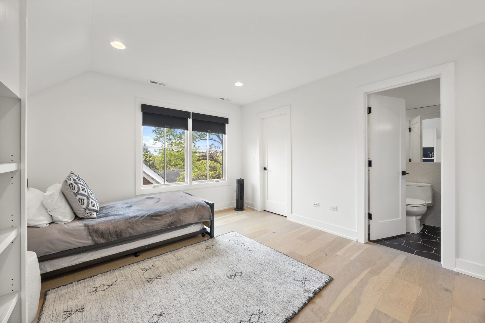 121 N Julian Street