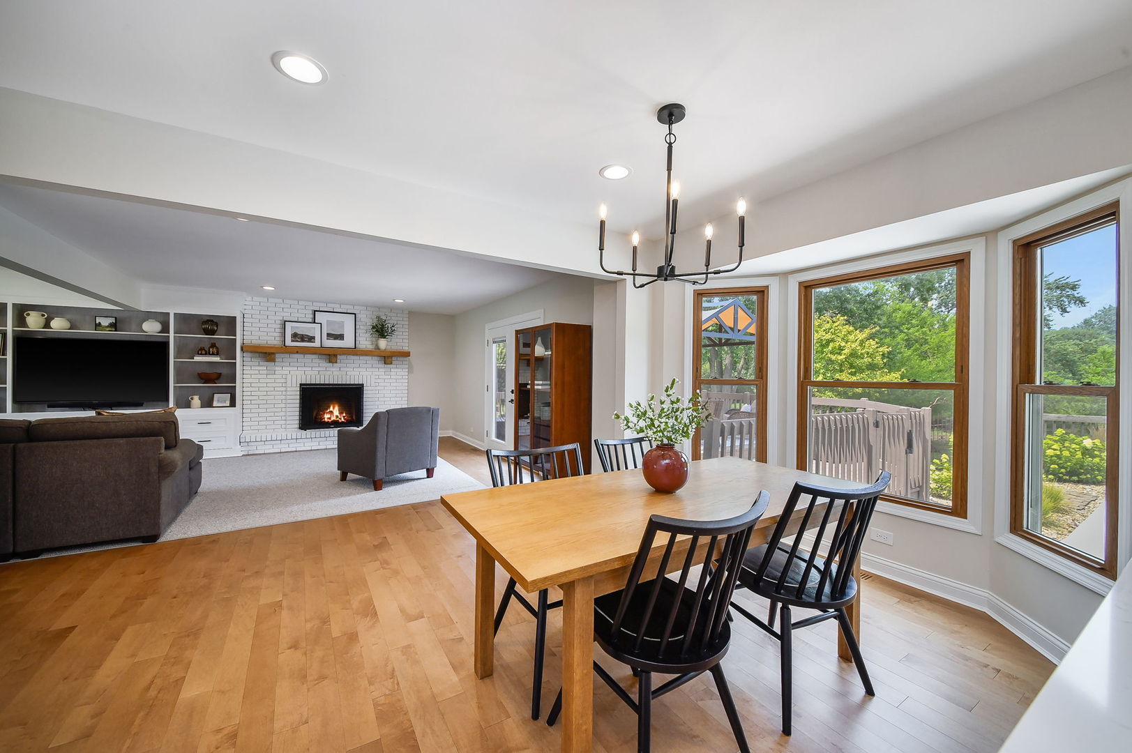 25W184 Setauket Avenue