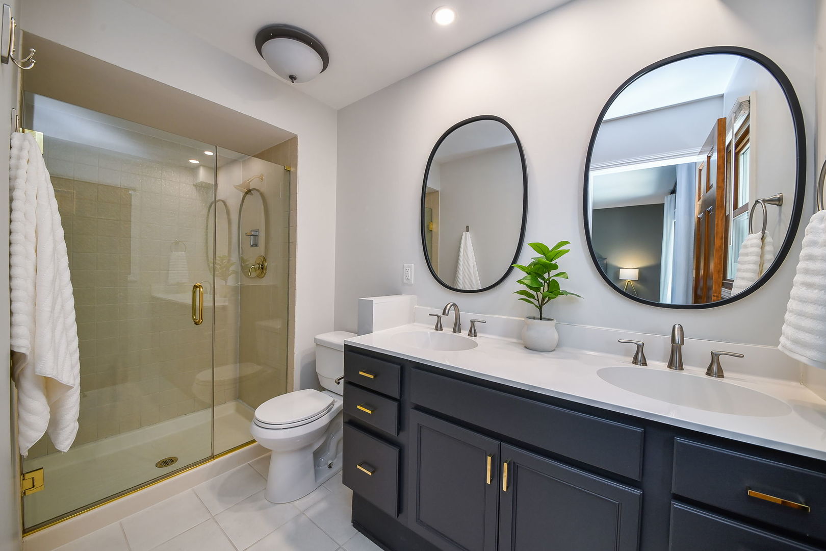 25W184 Setauket Avenue