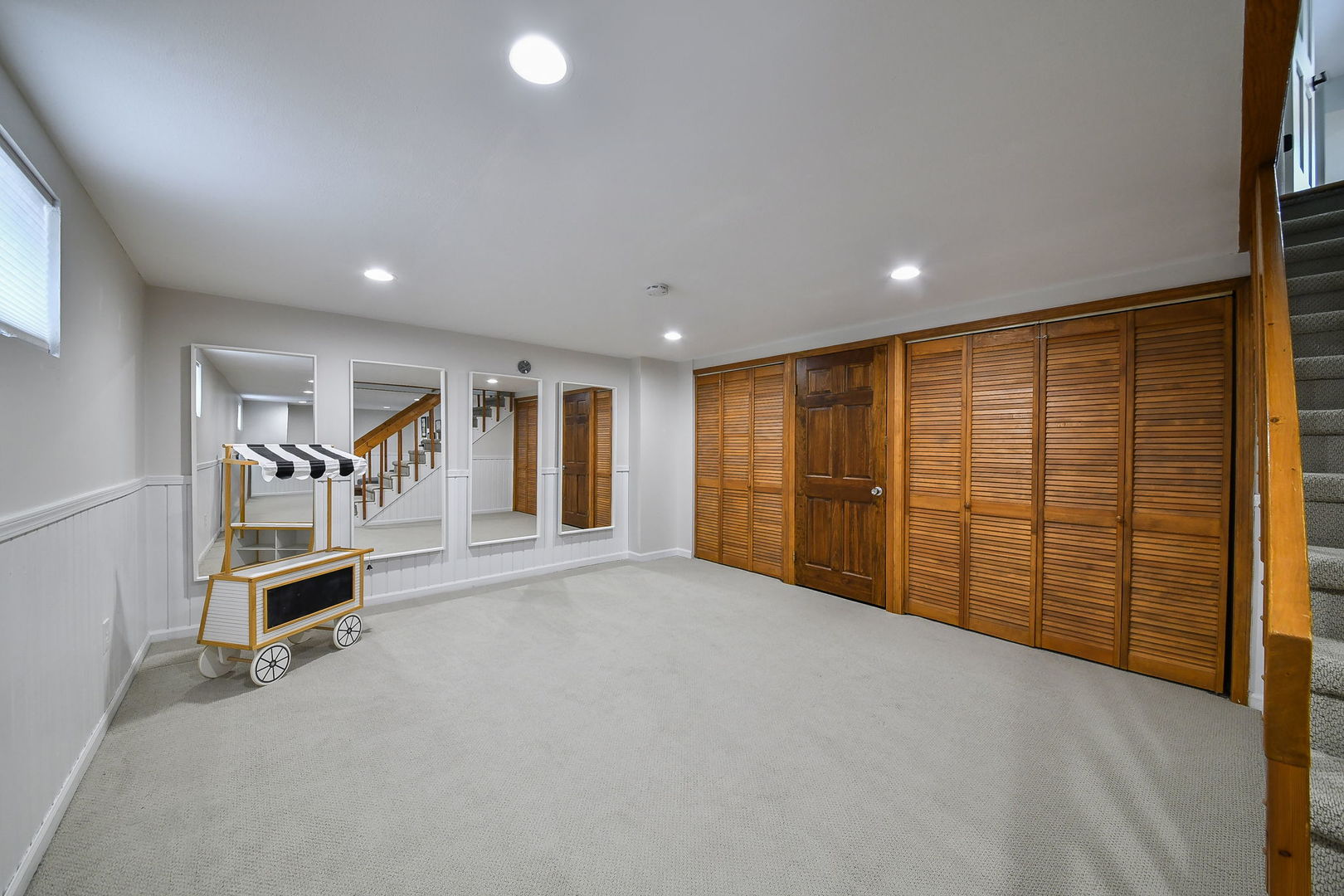 25W184 Setauket Avenue
