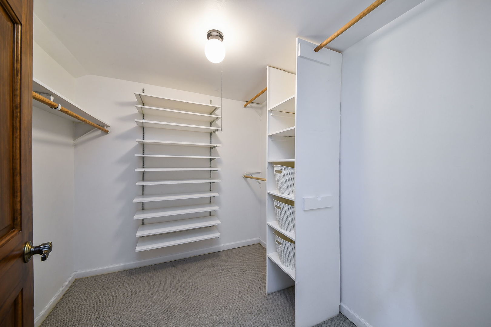 25W184 Setauket Avenue