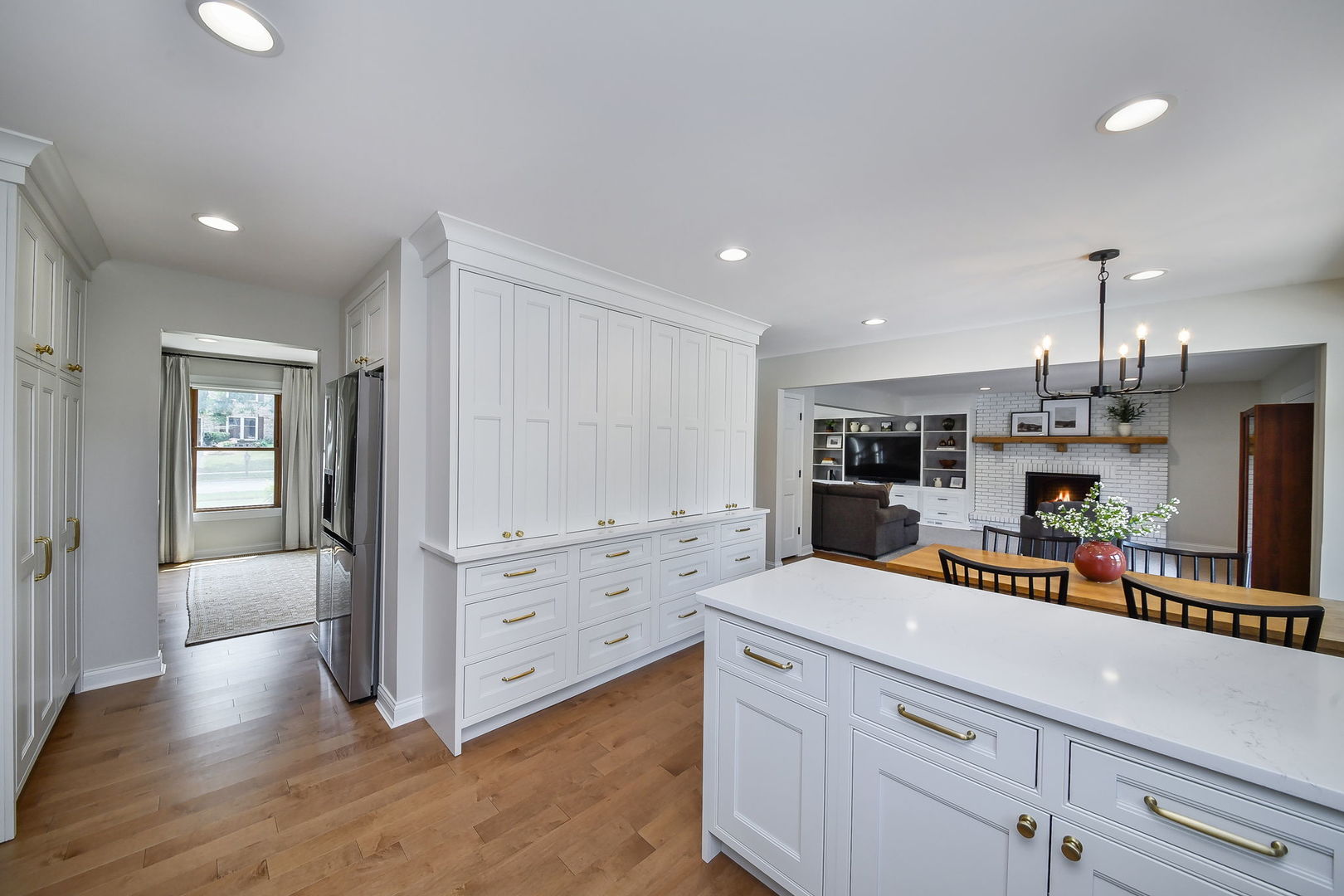 25W184 Setauket Avenue