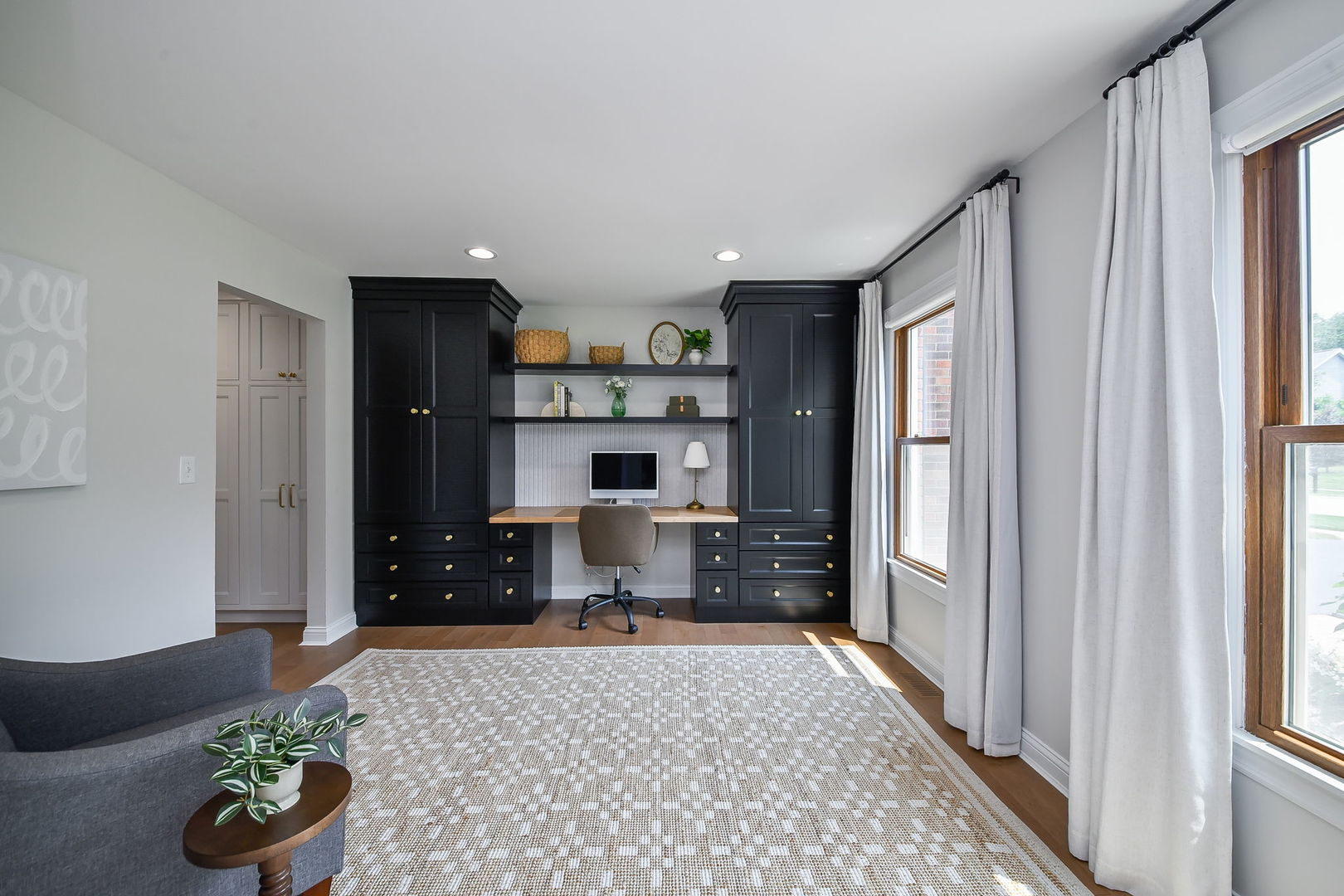 25W184 Setauket Avenue