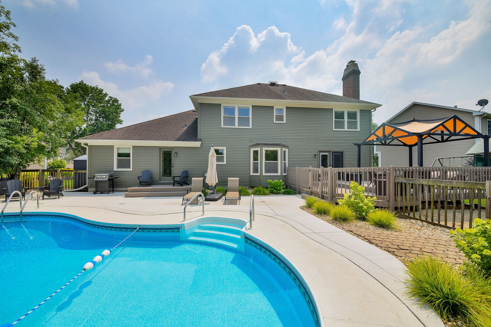 25W184 Setauket Avenue