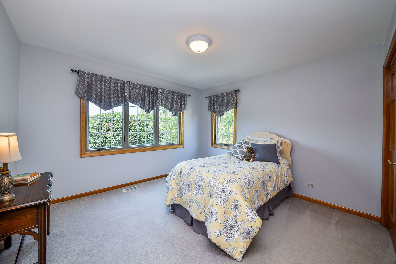 3940 Highknob Circle