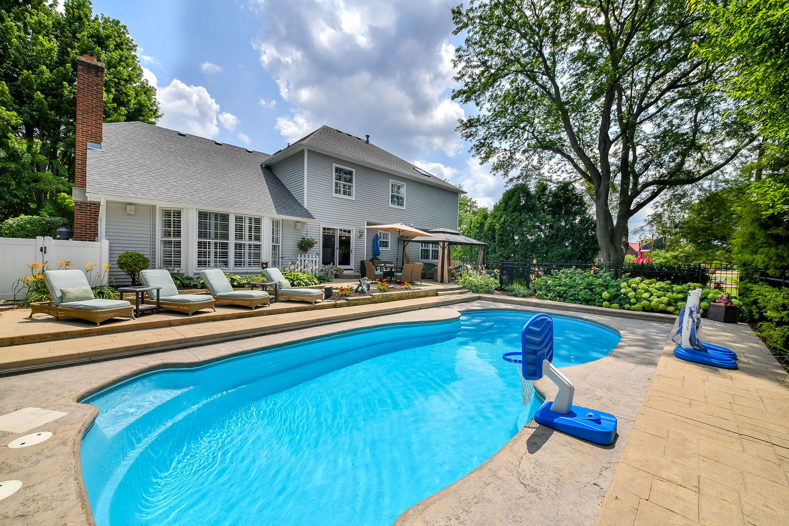 571 Apple River Drive