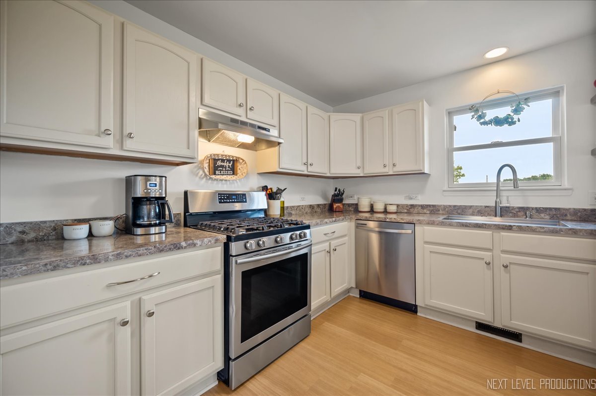1512 Jodi Court