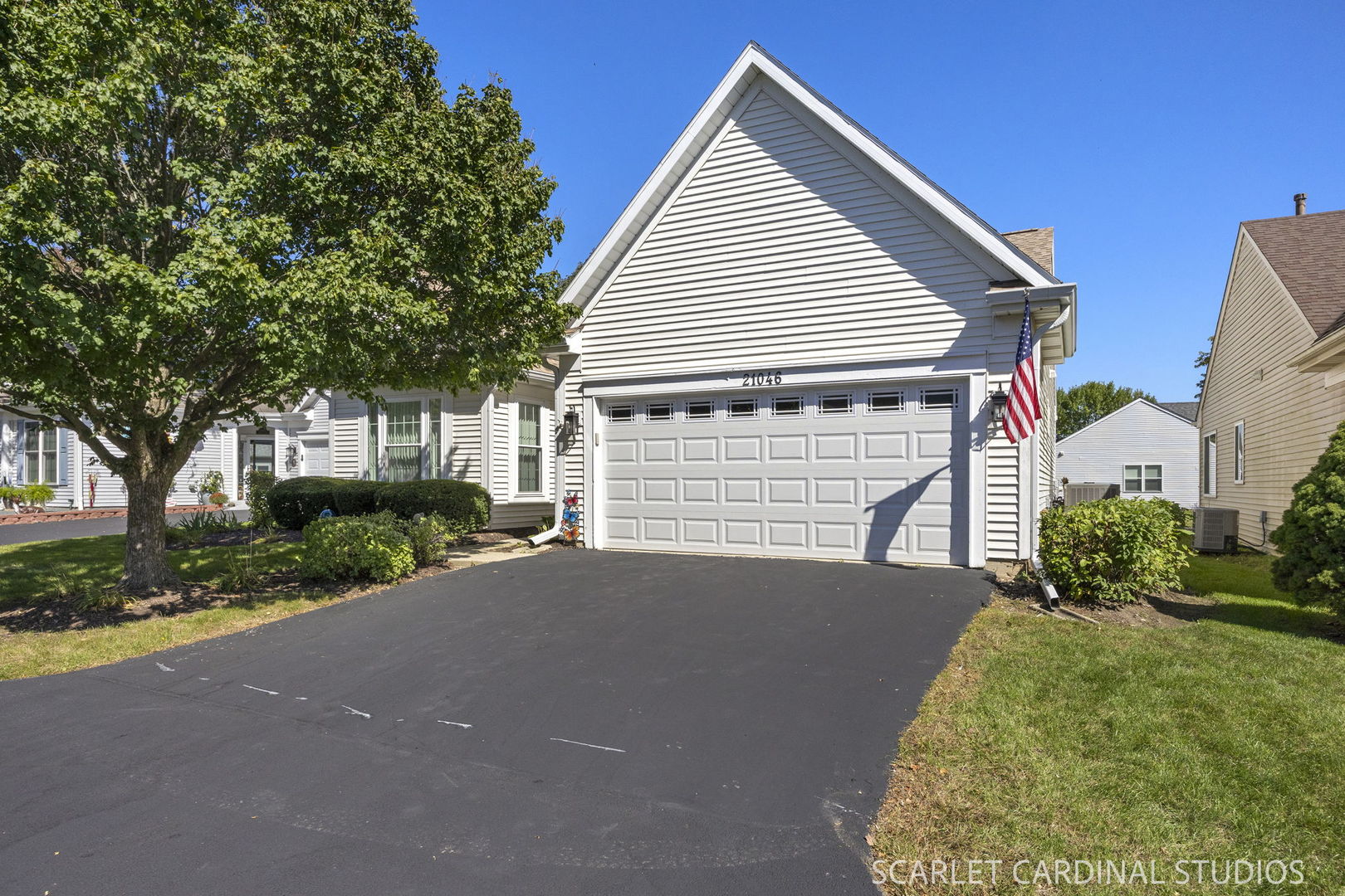 21046 W Walnut Lane