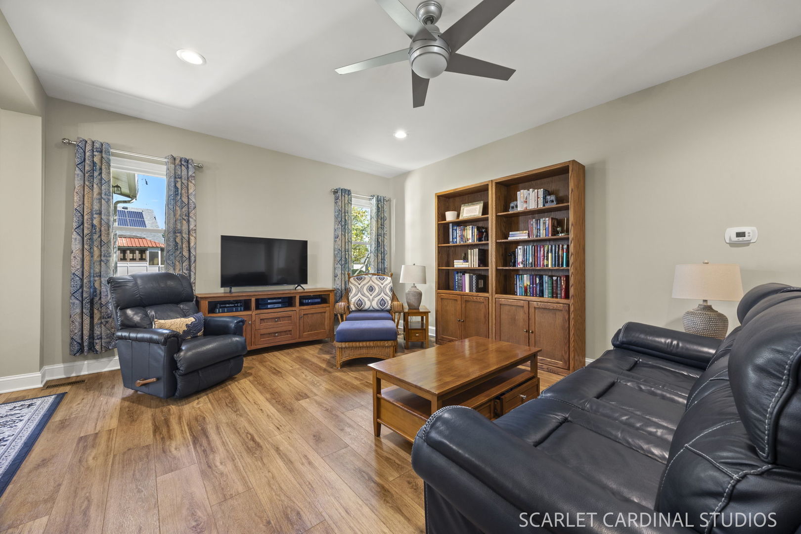 21046 W Walnut Lane