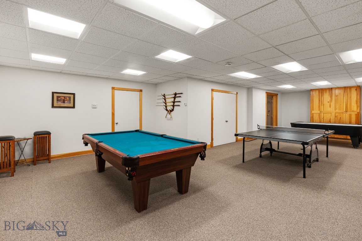 135 Squire Lane South