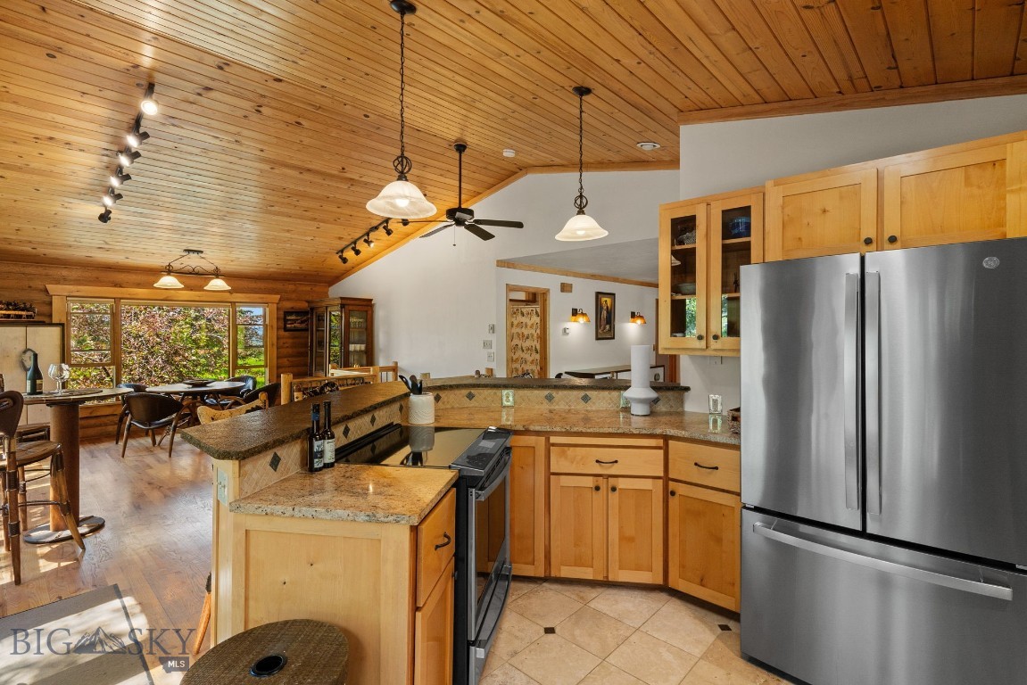 8965 Sandy Creek Lane