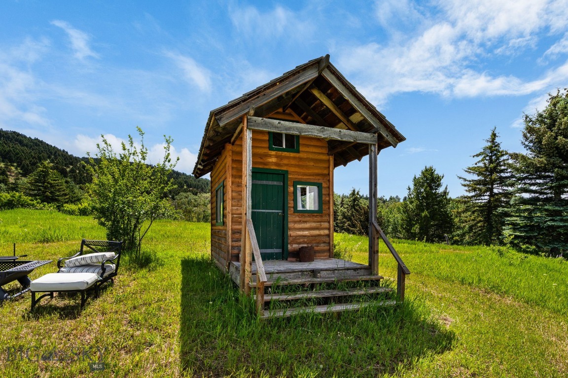 8965 Sandy Creek Lane