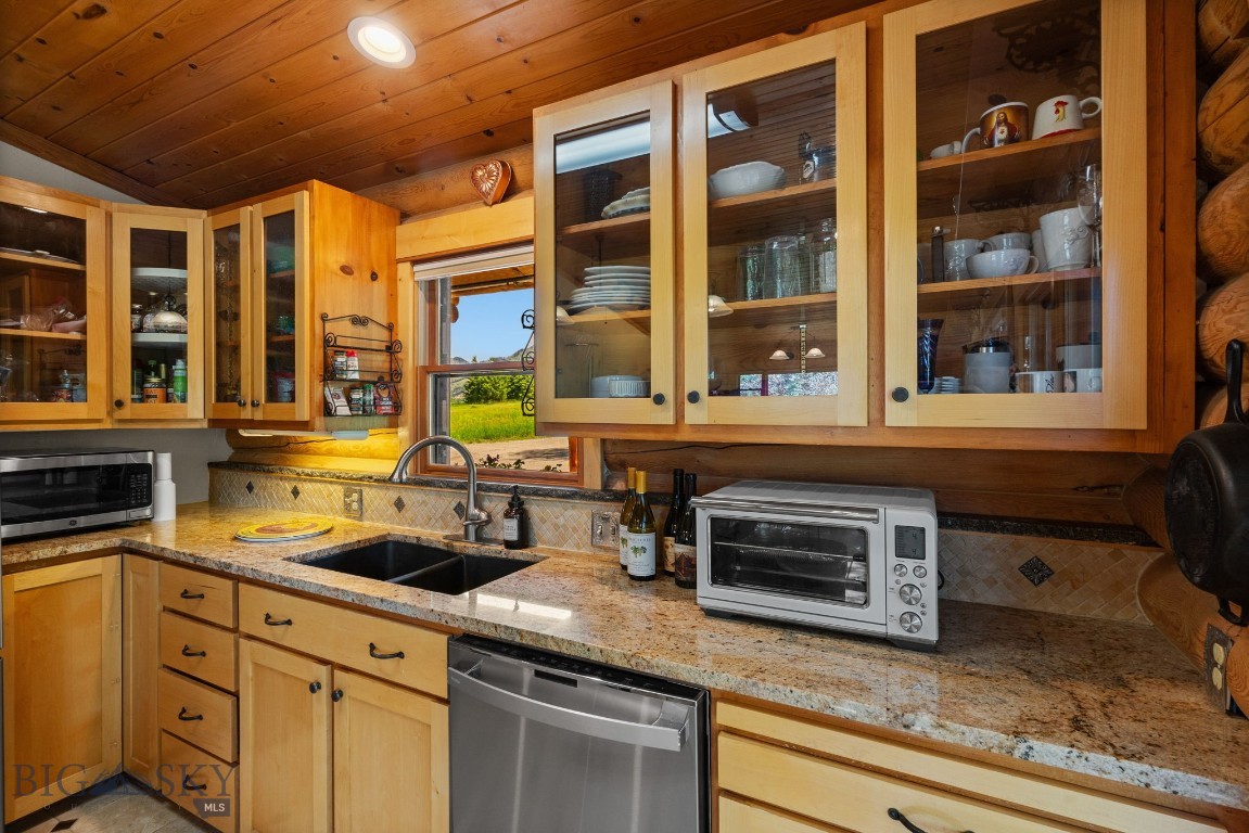 8965 Sandy Creek Lane