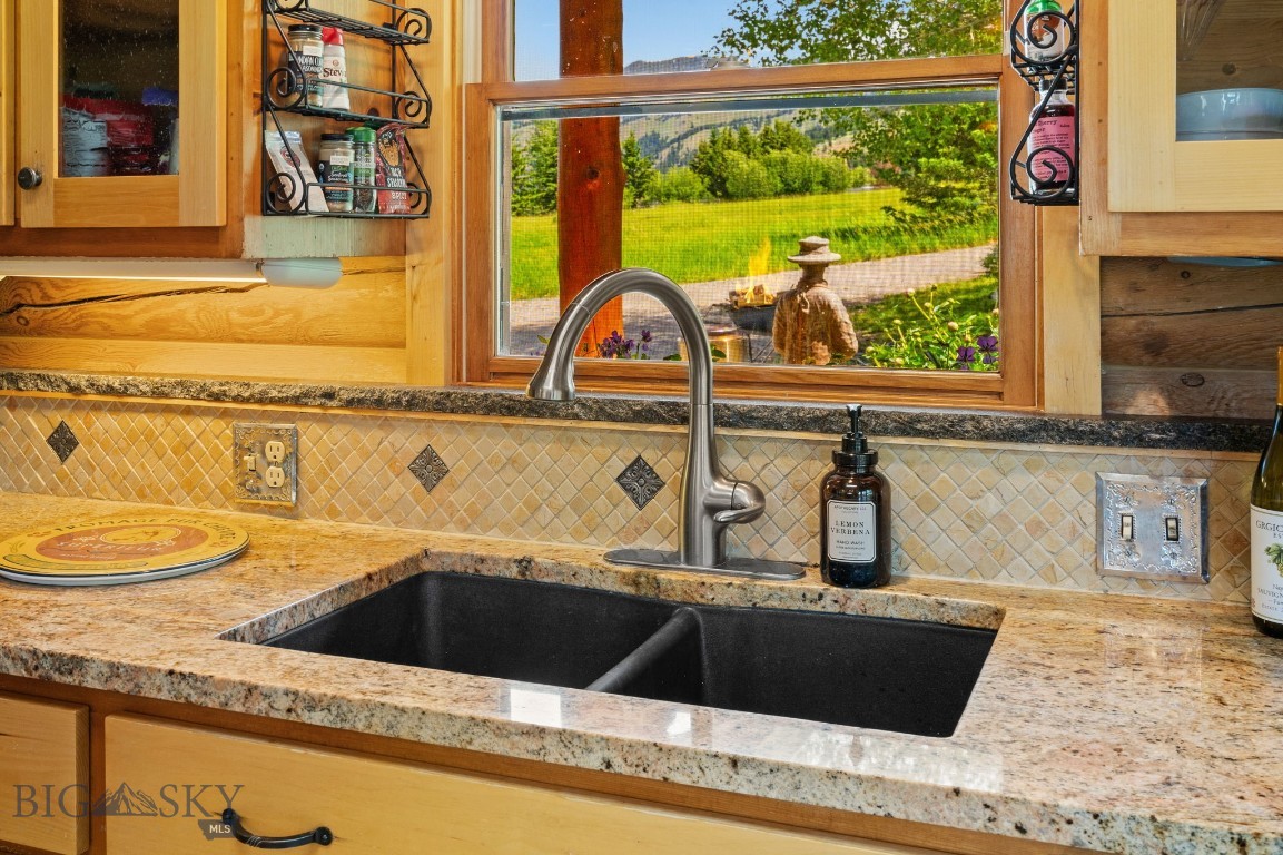 8965 Sandy Creek Lane