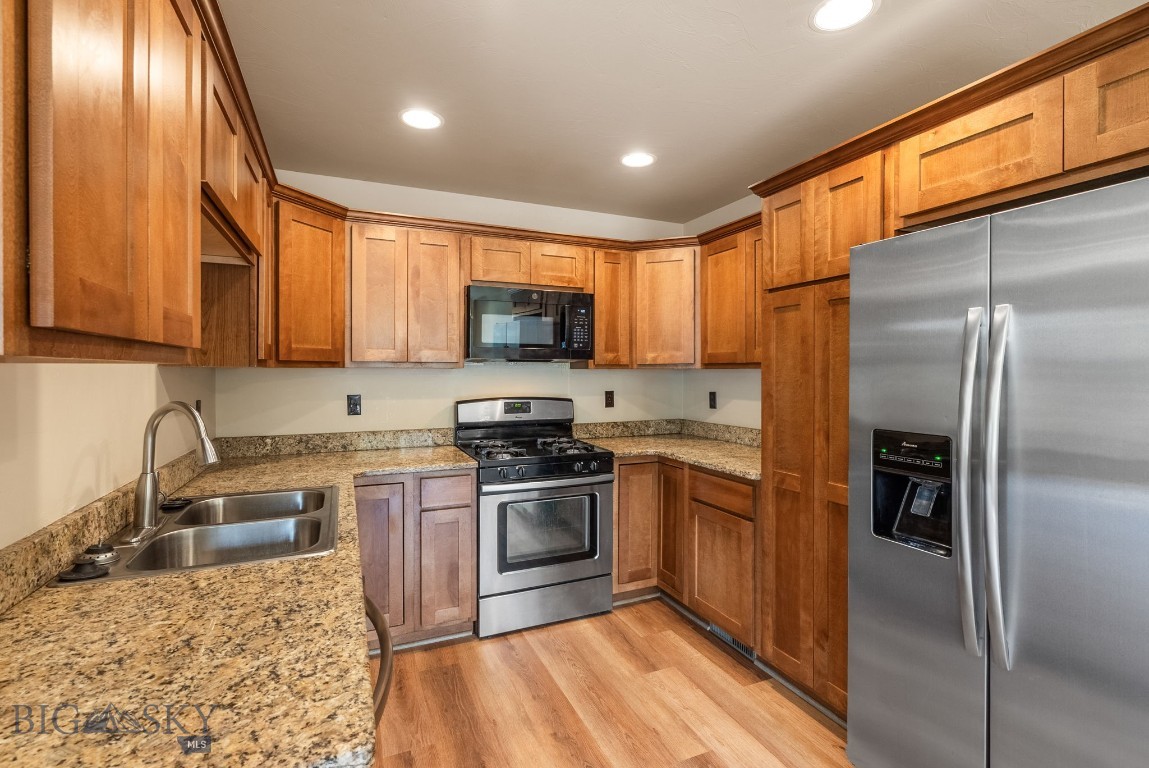 1607 Tempest Court