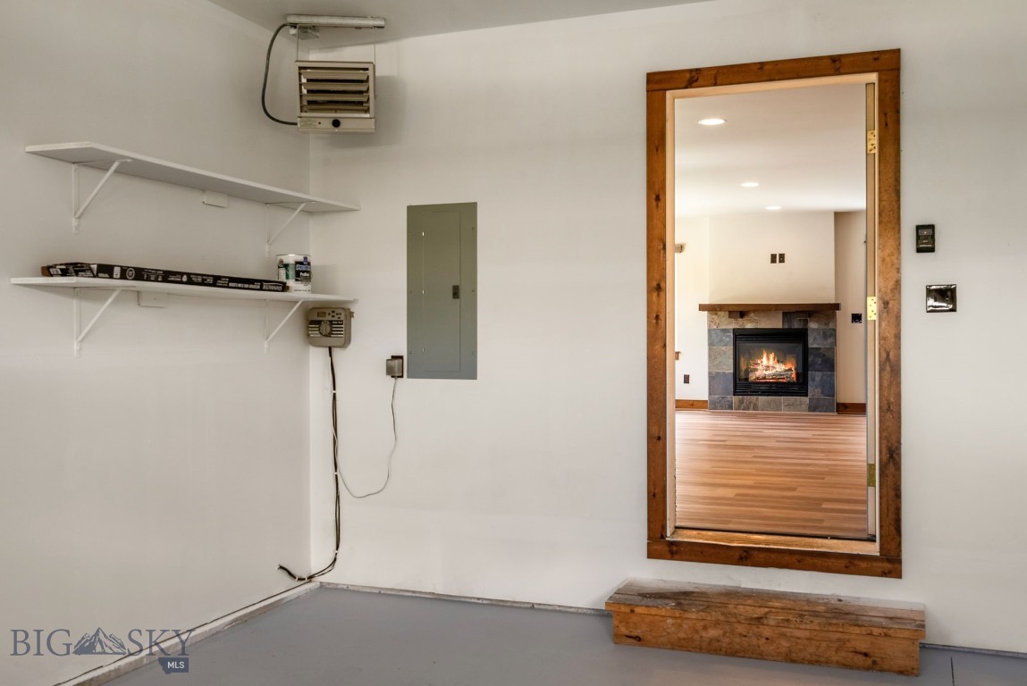 1607 Tempest Court