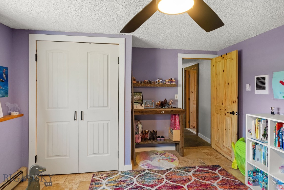 6045 Saddle Peak Way