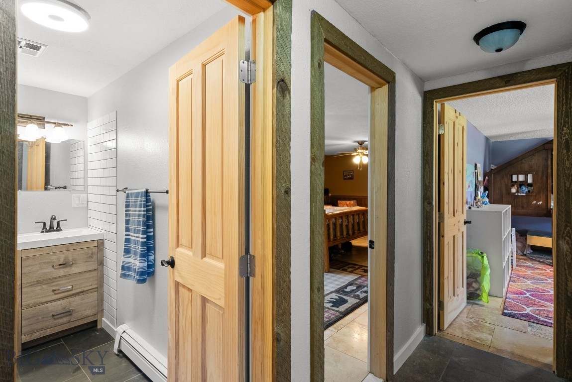 6045 Saddle Peak Way