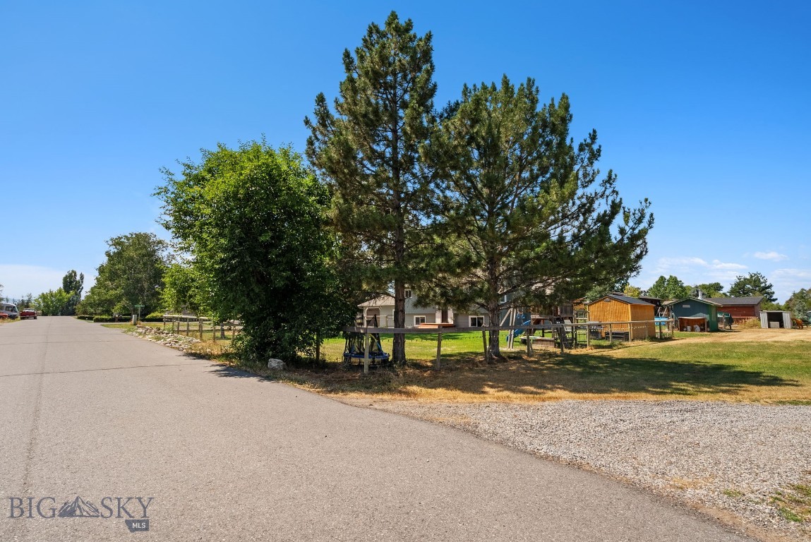 6045 Saddle Peak Way