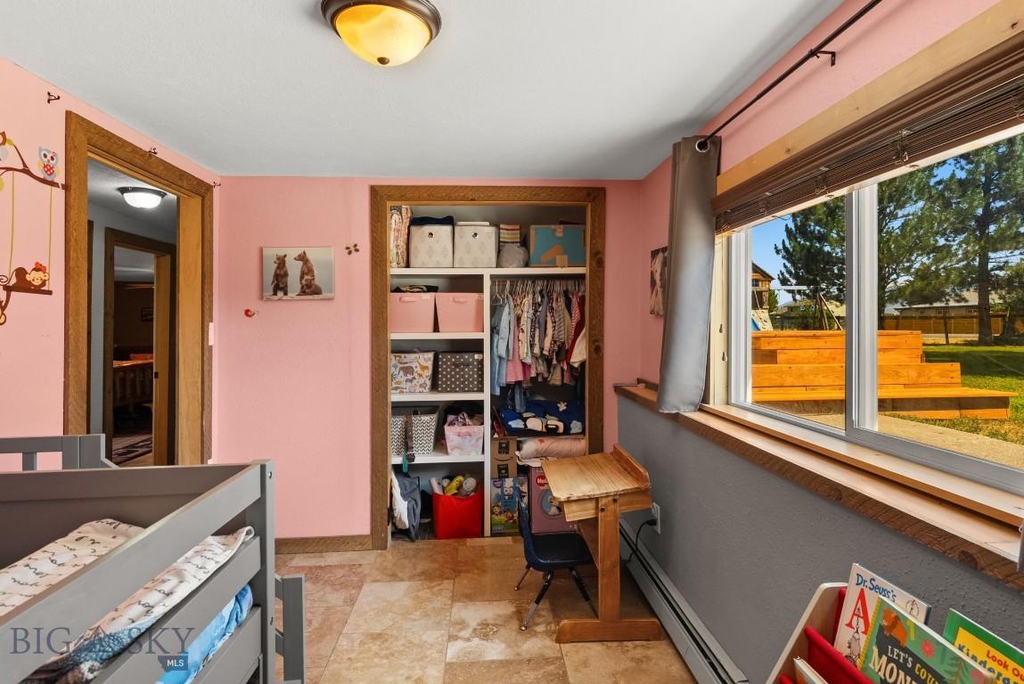 6045 Saddle Peak Way