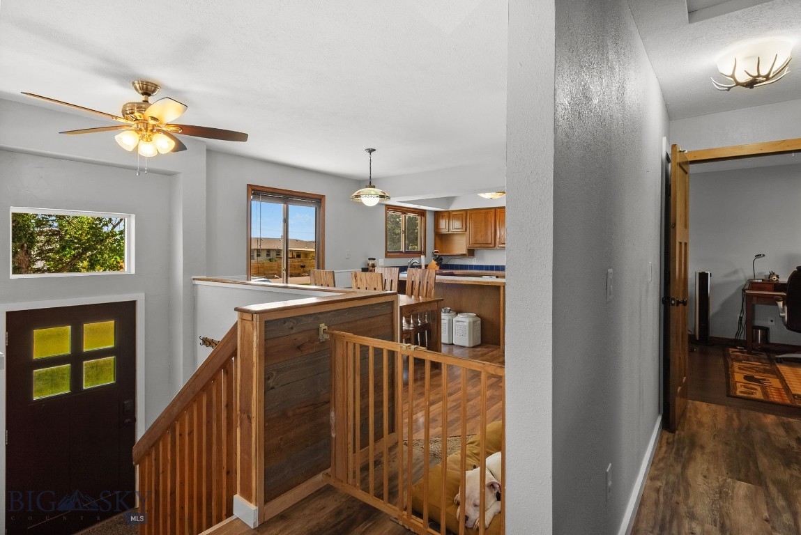 6045 Saddle Peak Way