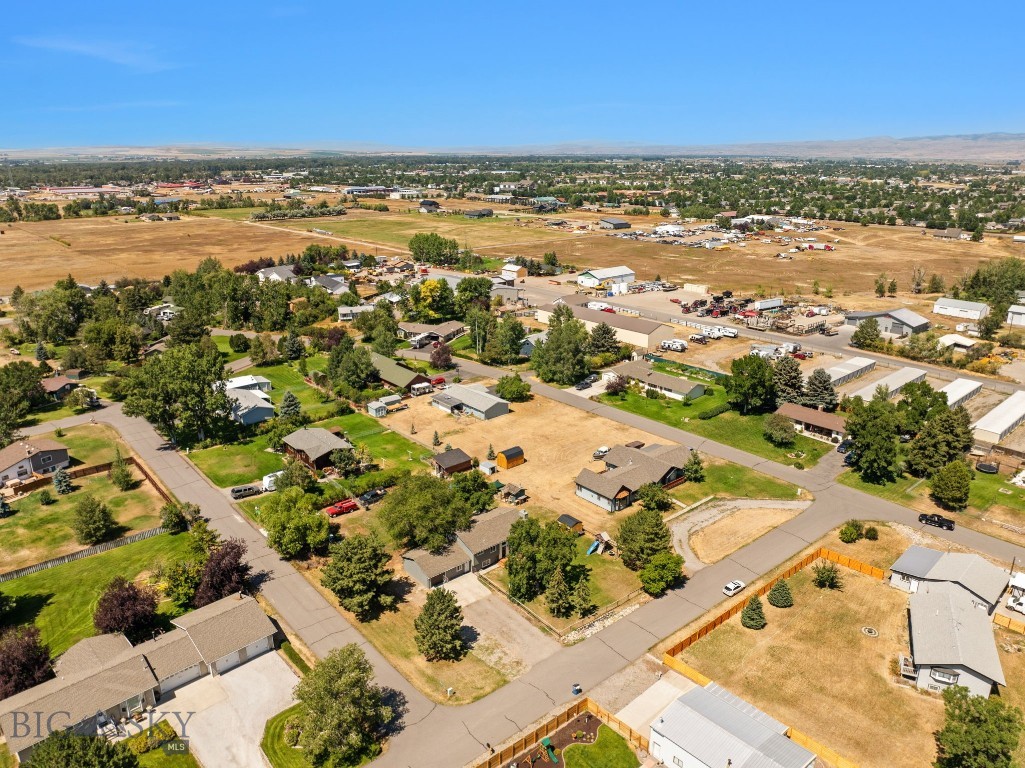 6045 Saddle Peak Way