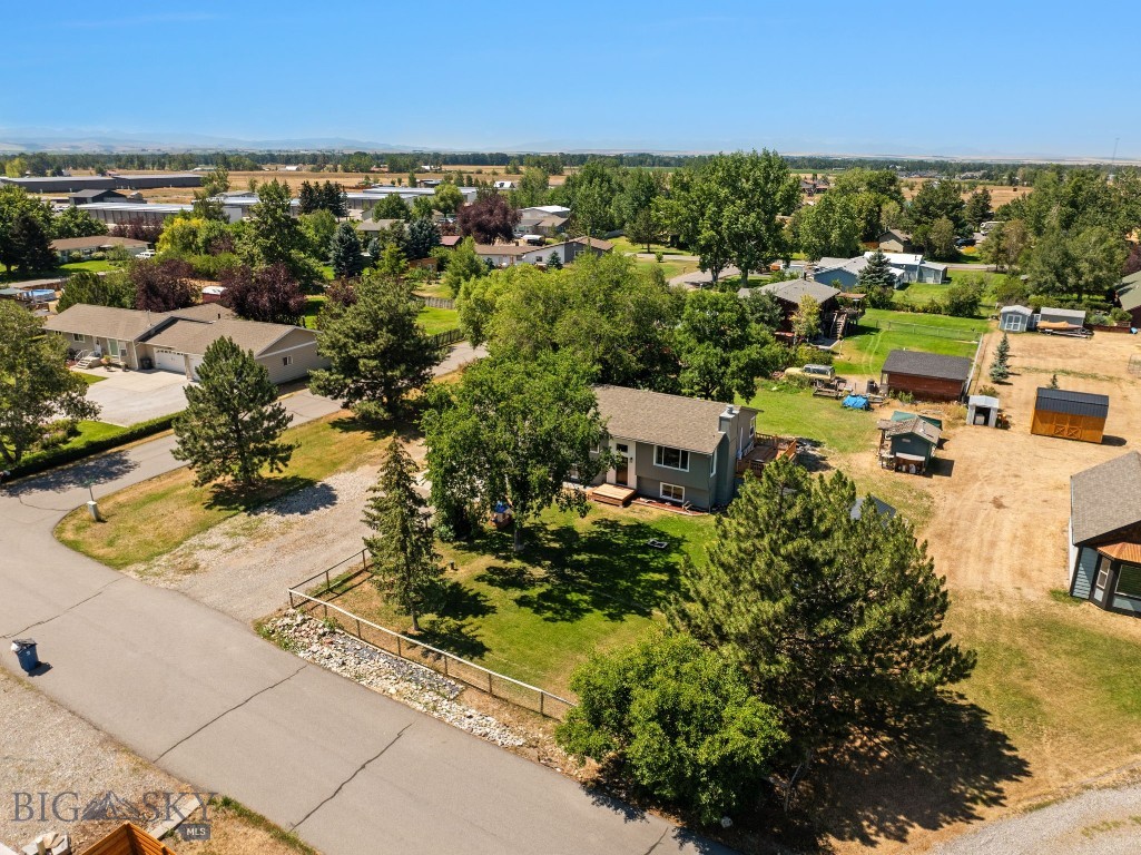 6045 Saddle Peak Way