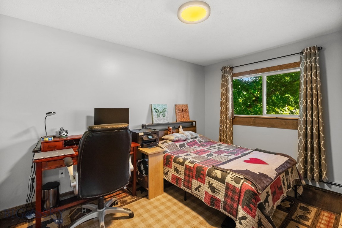 6045 Saddle Peak Way