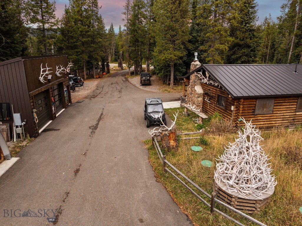 708 US Highway 212 W