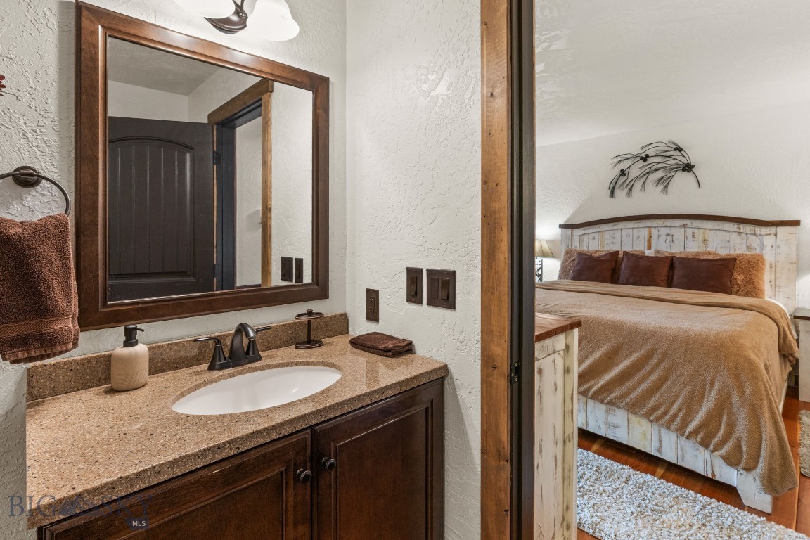 708 US Highway 212 W