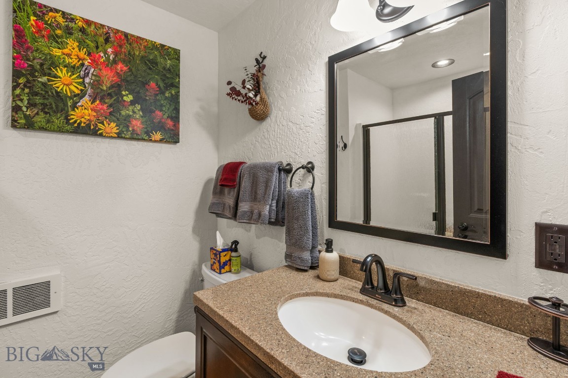 708 US Highway 212 W