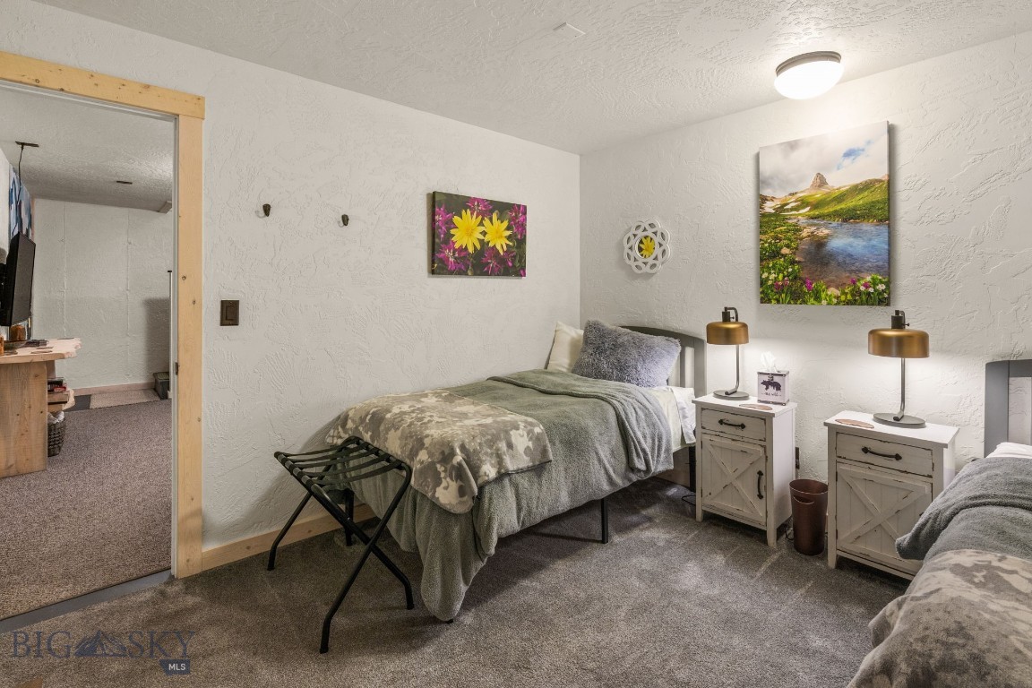 708 US Highway 212 W